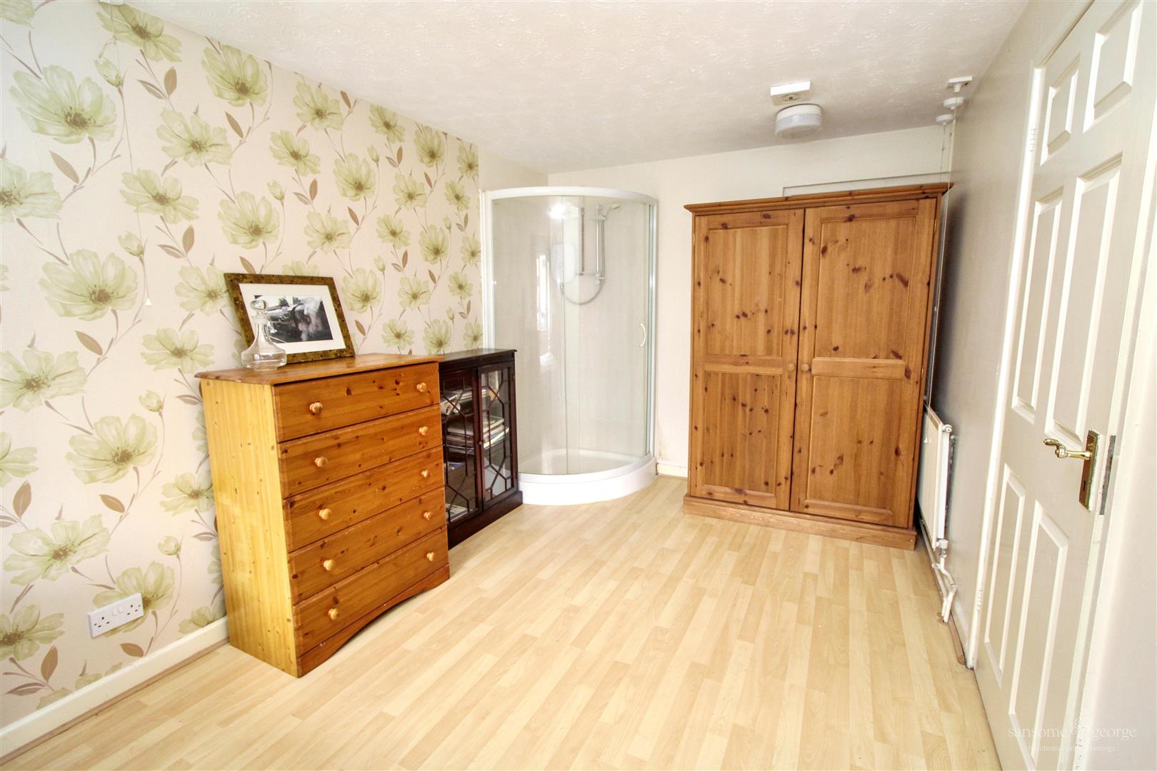 Marshall Close, Purley On Thames, Reading